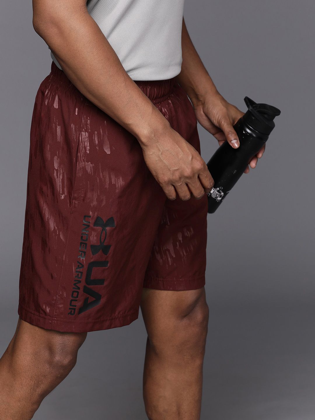 UNDER ARMOUR Men Printed Woven Emboss Training Shorts-picture-14