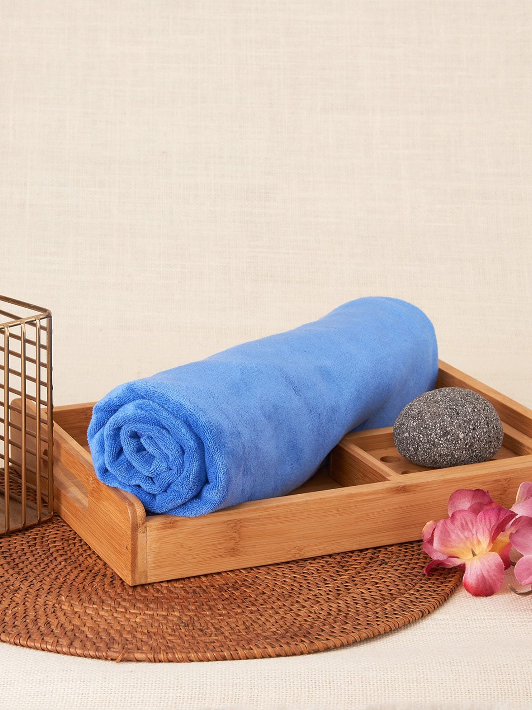 Black gold Classic Blue 4 Pieces 300 GSM Microfibre Quick Dry Bath Towels-image-14
