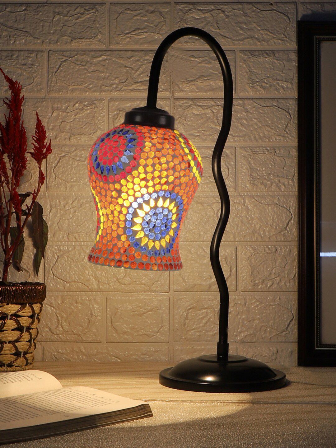 Devansh Black & White Printed Zig Zag Curvy Table Lamp With Mosaic Glass Shade-image-20