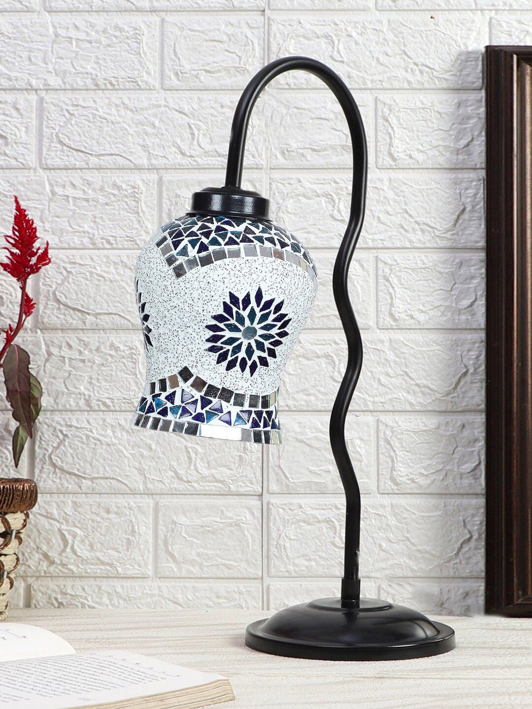 Devansh Black & White Printed Zig Zag Curvy Table Lamp With Mosaic Glass Shade-image-17