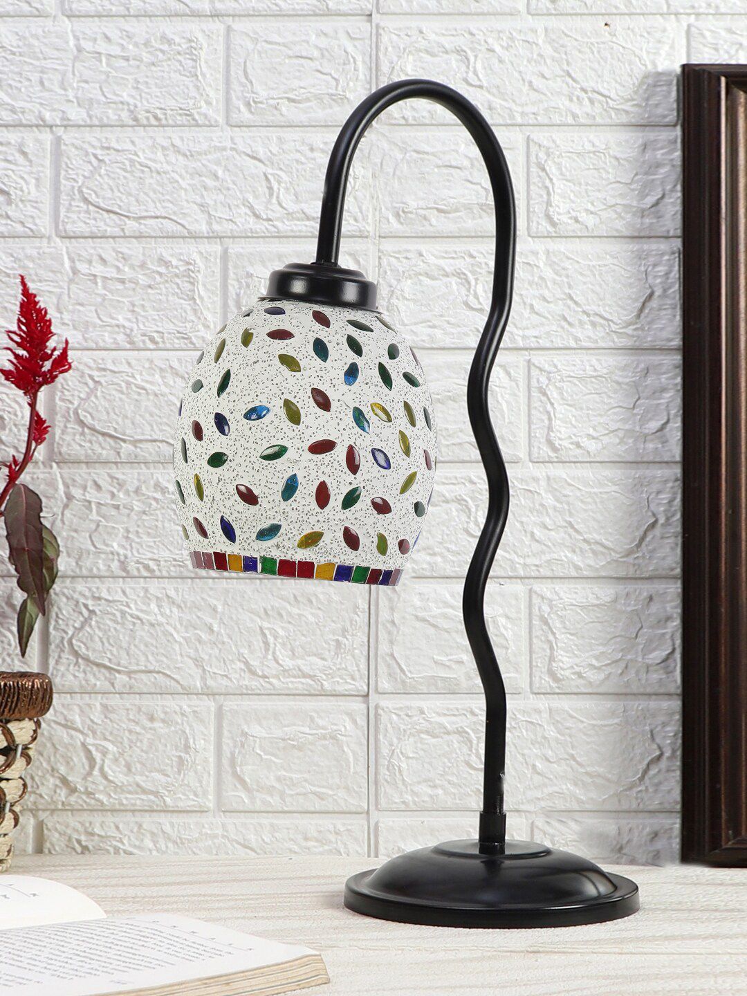 Devansh Black & White Printed Zig Zag Curvy Table Lamp With Mosaic Glass Shade-image-15