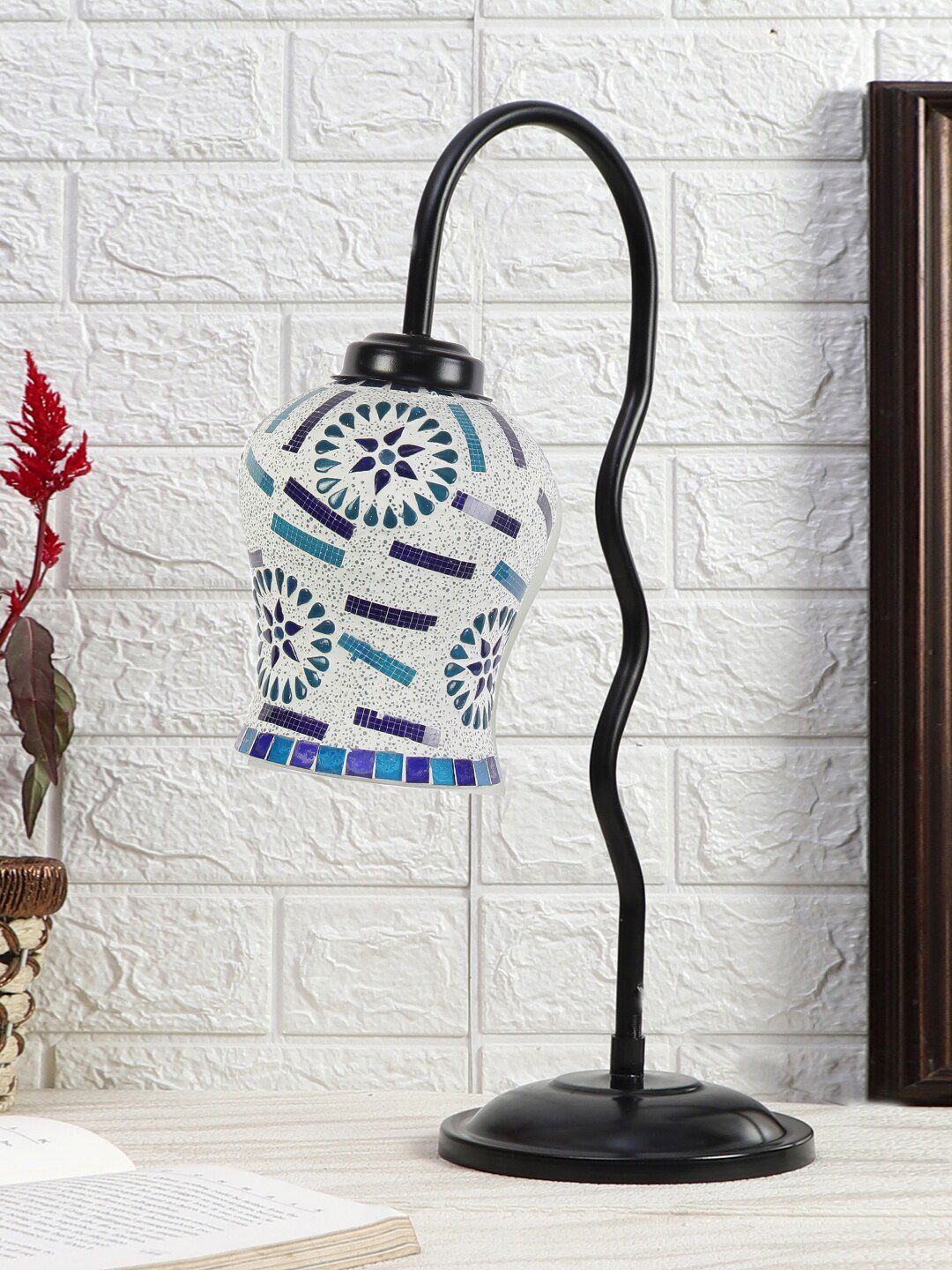 Devansh Black & White Printed Zig Zag Curvy Table Lamp With Mosaic Glass Shade-image-13