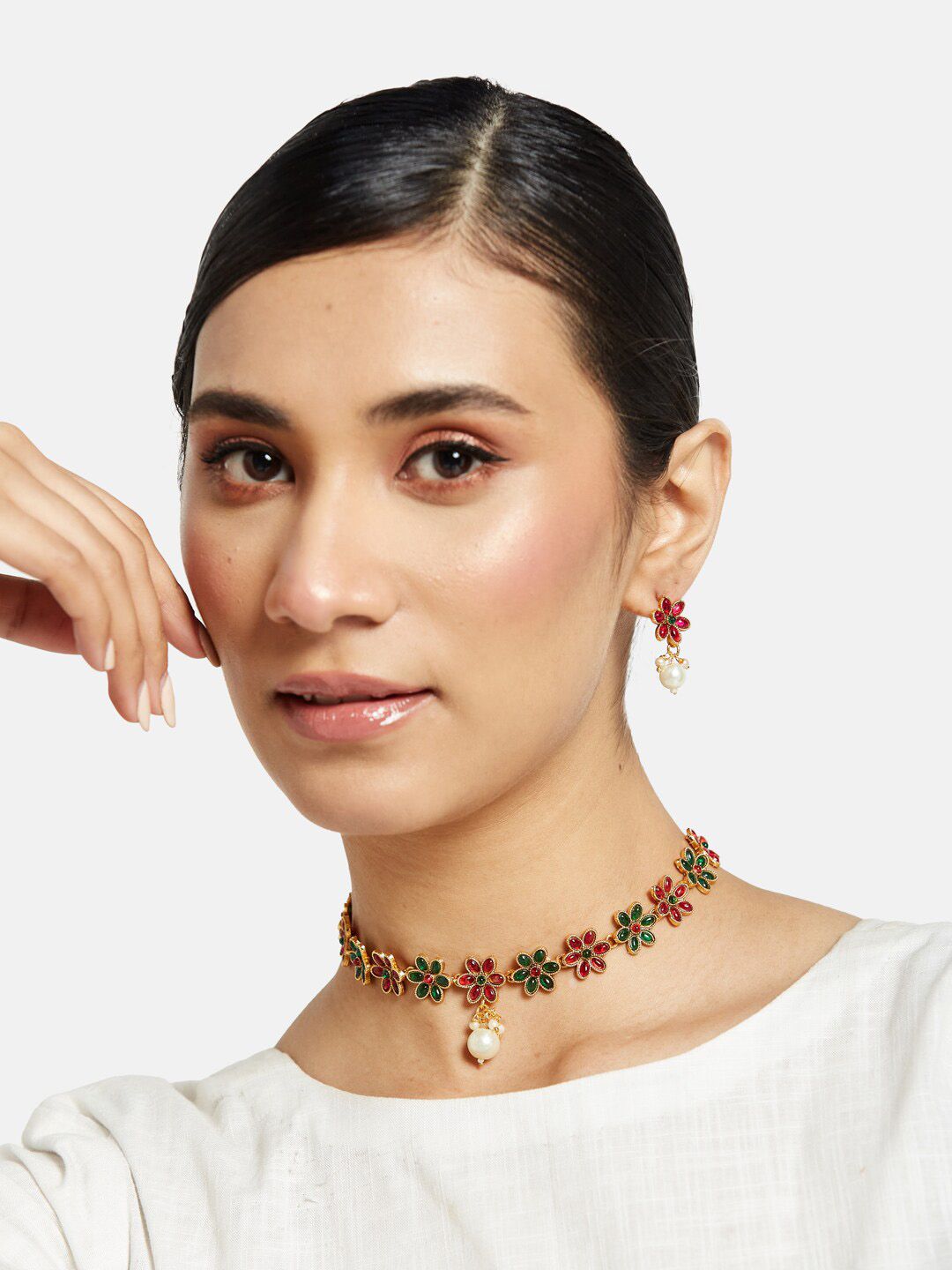 ATIBELLE Gold-Plated Floral Shaped Artificial Stones-Studded & Beaded Jewellery Set