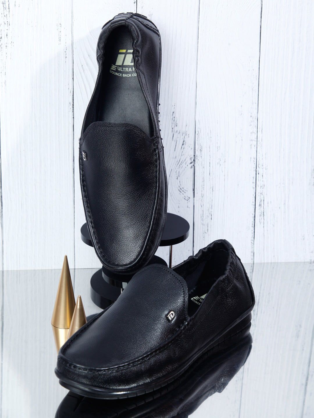 ID Men Textured Leather Loafers-picture-24