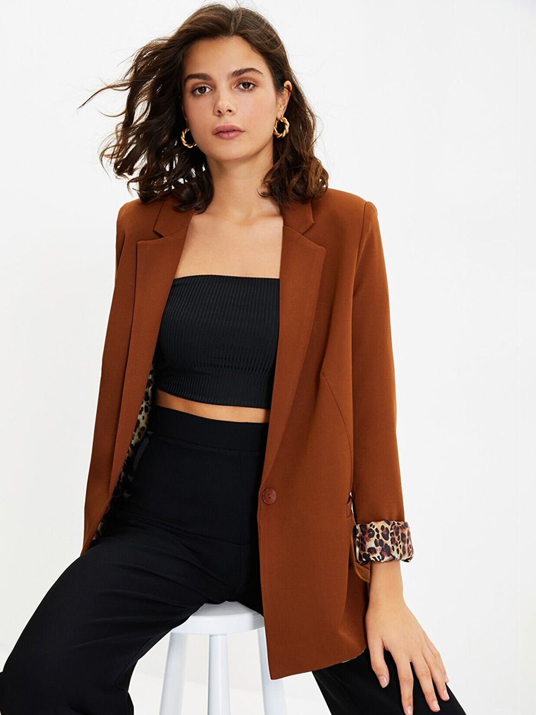 Trendyol Single-Breasted Regular Fit Formal Blazer-image-48