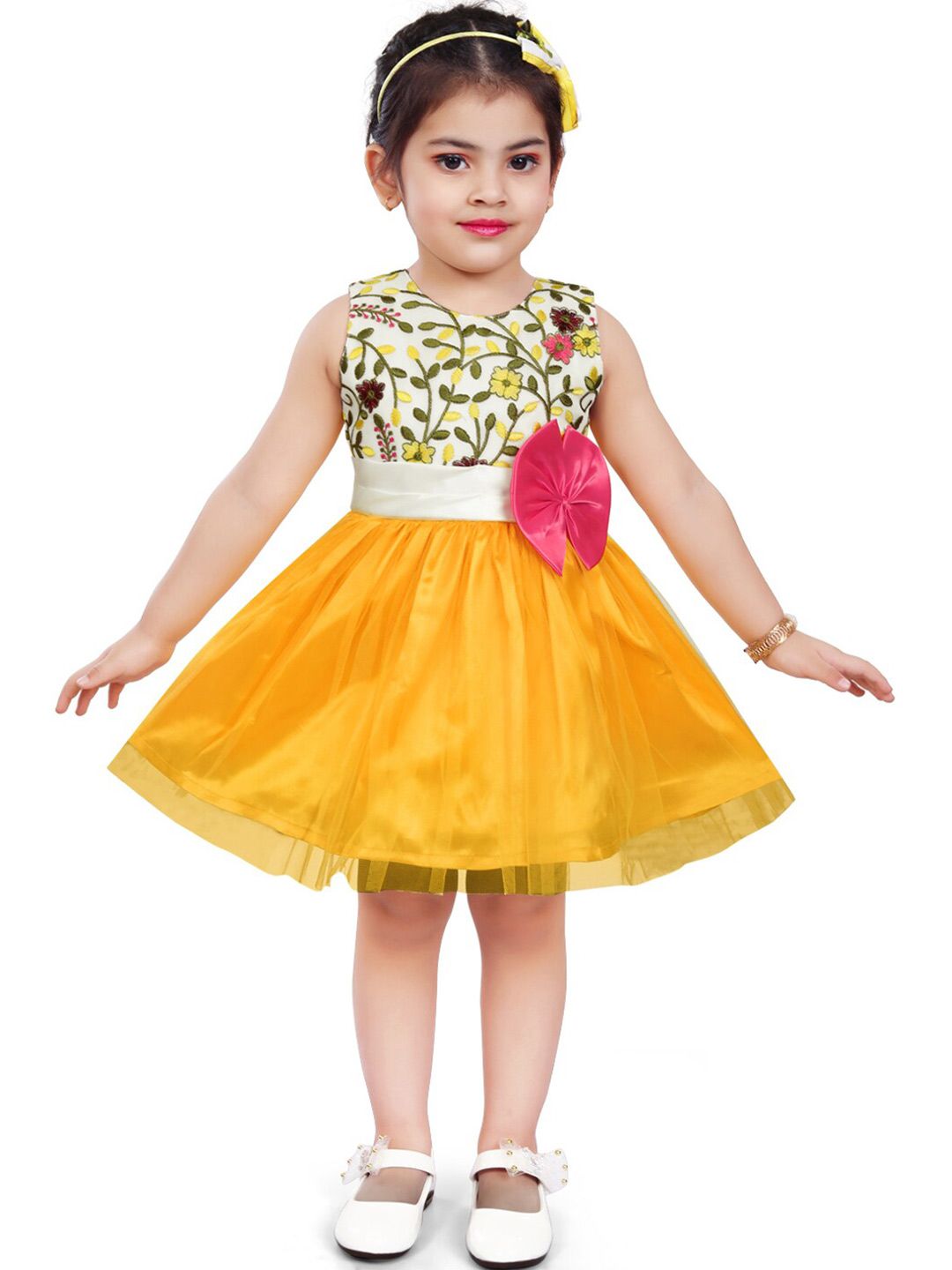 Wish Karo Girls Round Neck Floral Embroidered Net Fit & Flare Dress-picture-26