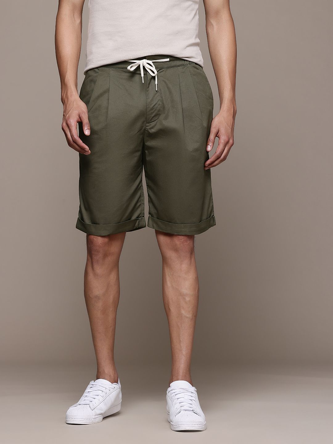MANGO MAN Pleated Bermuda Shorts-picture-31