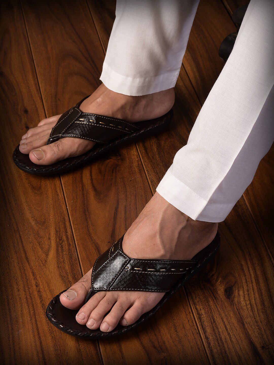BuckleUp Men Textured Slip On Flip-Flops-picture-26