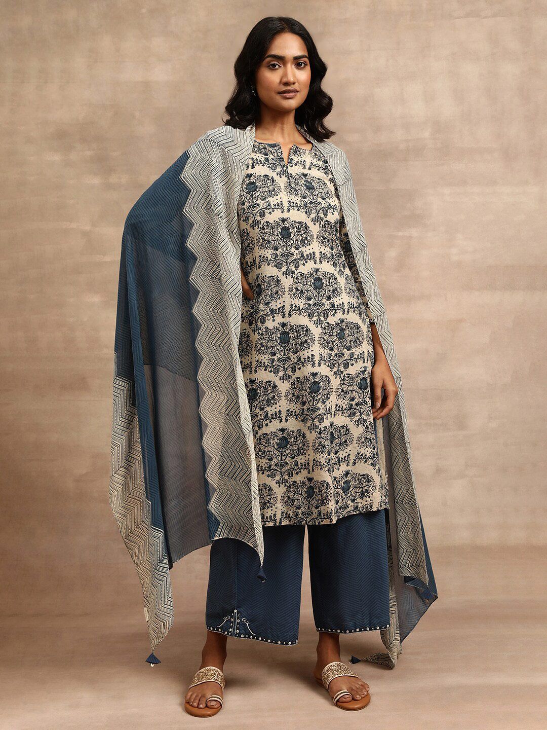 W The Folksong Collection Geometric Printed Dupatta With Tasselled Border-picture-26