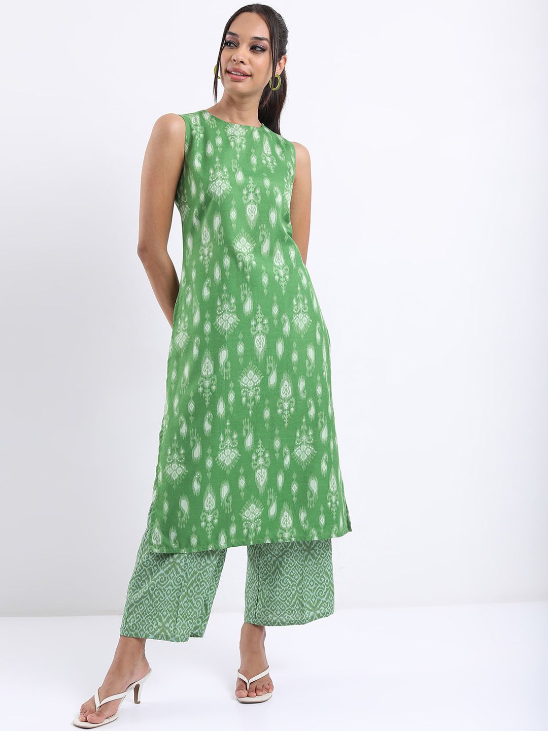 Vishudh Ethnic Motifs Printed Straight Kurta with Palazzos-picture-41