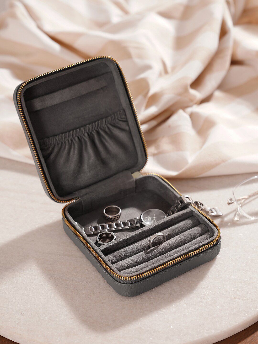 Pure Home and Living Grey Square Faux Leather Travel Jewellery Organiser Box-picture-27