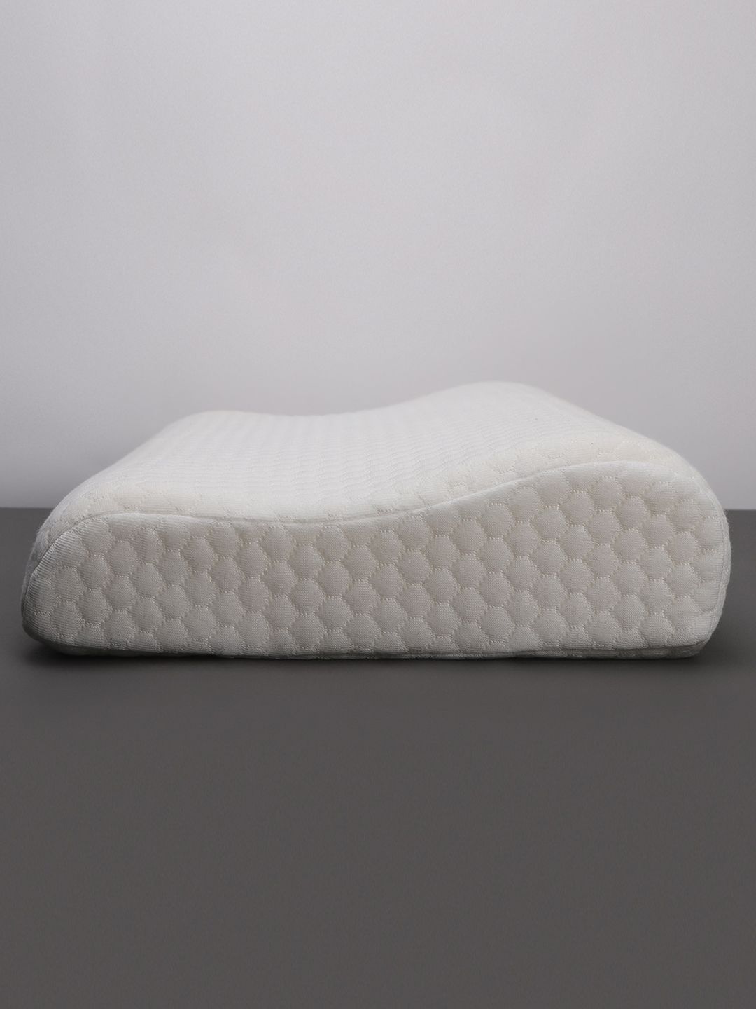 LA VERNE White Cooling Gel Infused Pincore Breathable Contour Memory Foam Pillow-image-24