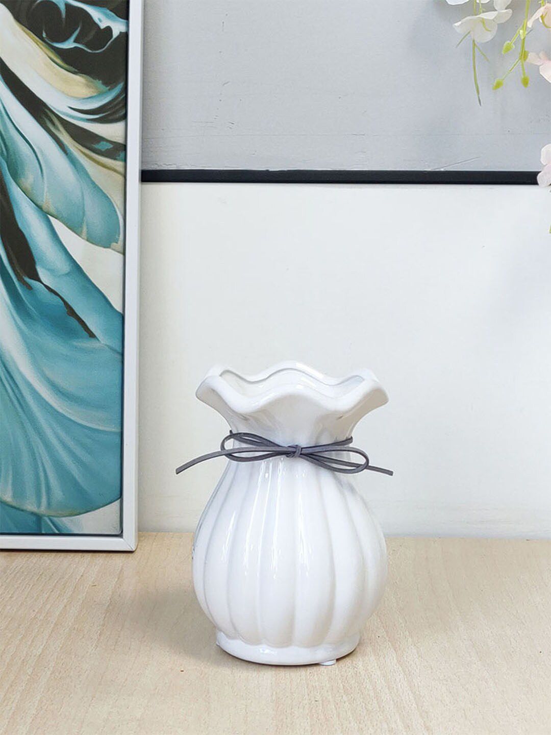 Art Street White Textured Ceramic Flower Vase-picture-26