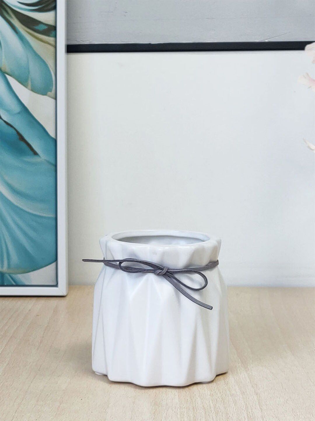 Art Street White Textured Origami Pear Shaped Ceramic Flower Vase-picture-34