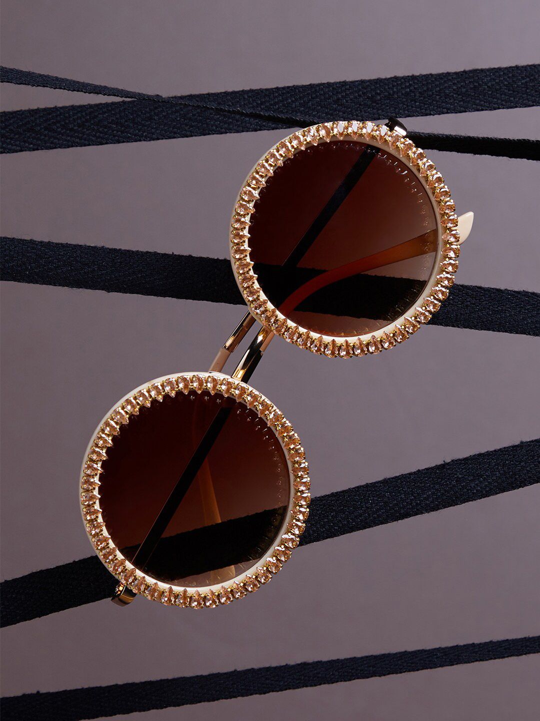 HAUTE SAUCE by Campus Sutra Women Round Sunglasses With UV Protected Lens SS23_HSSG2226-image-18