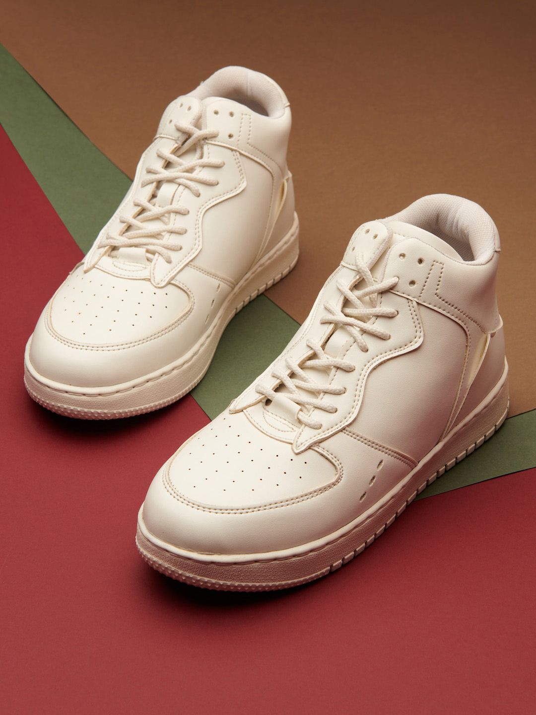 HIGHLANDER Men Perforations Mid-Top Sneakers