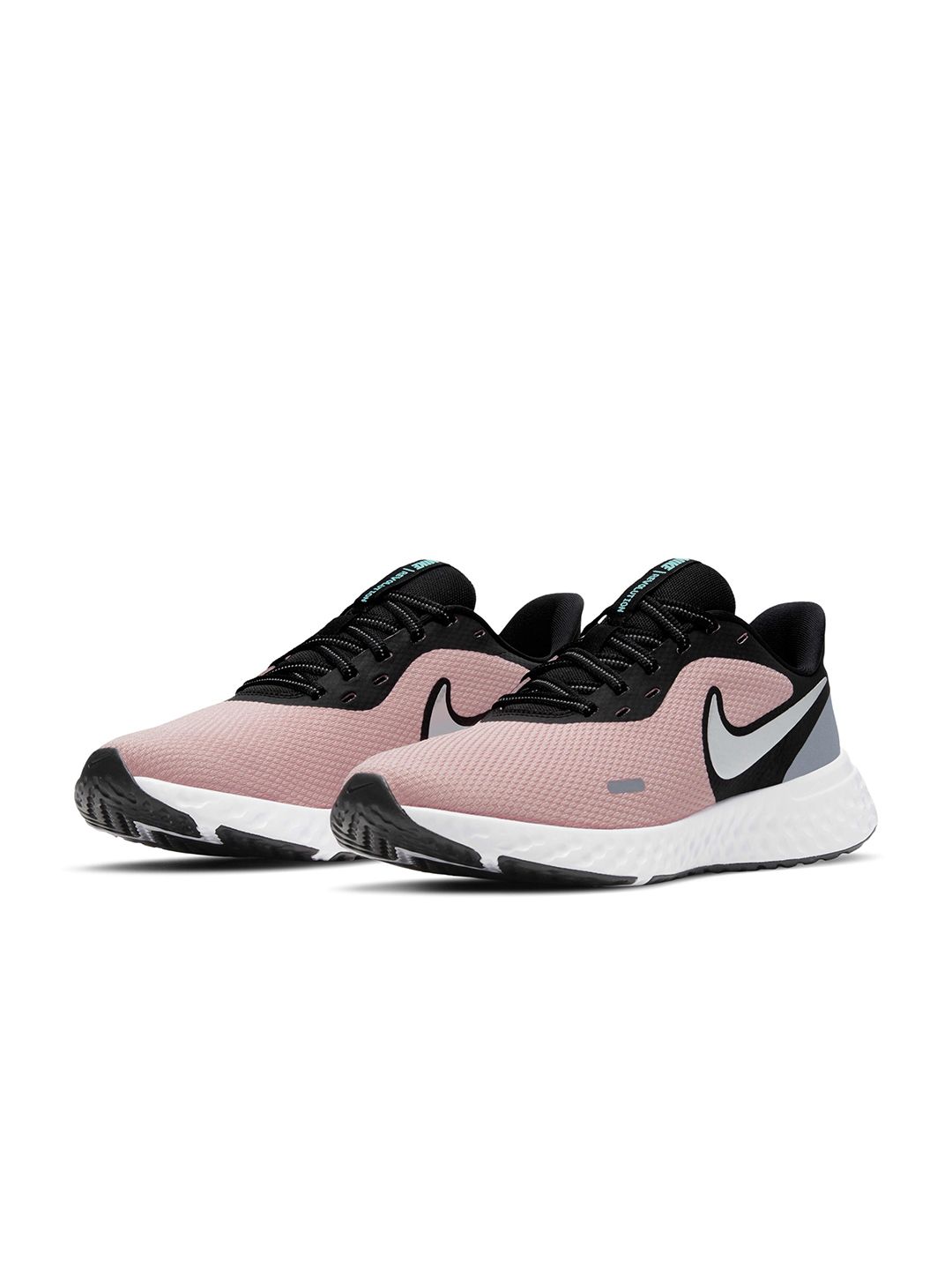 Nike Women Revolution 5 Road Running Shoes