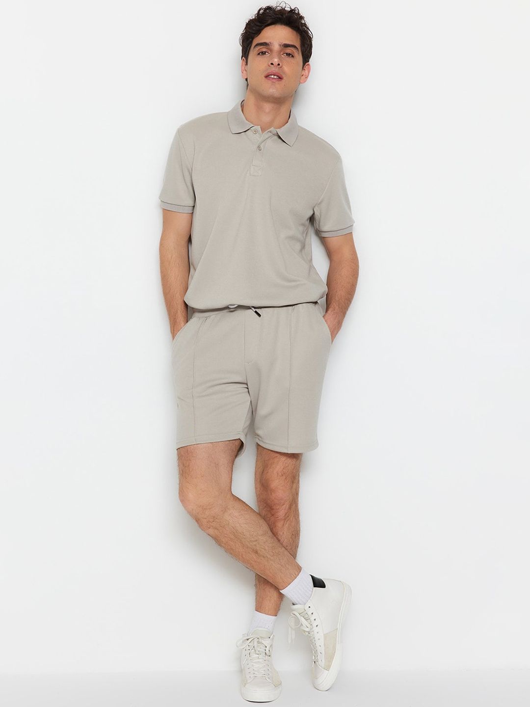Trendyol Men Mid Rise Casual Shorts-picture-10