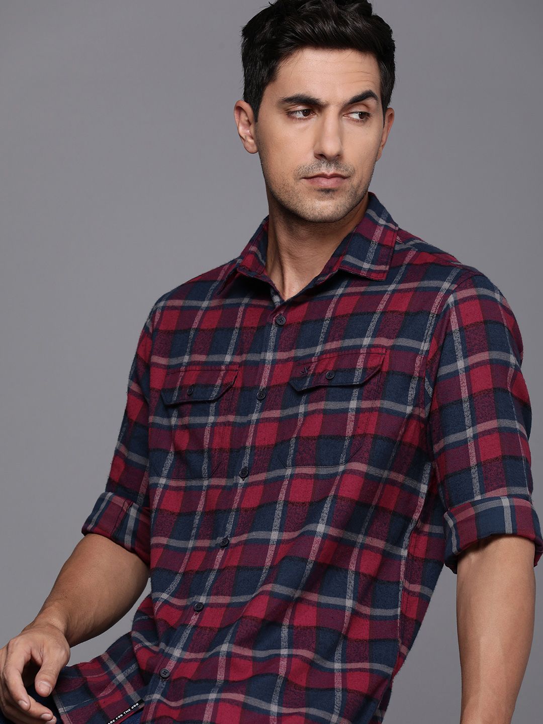 Wrogn navy blue slim fit sale checked casual shirt