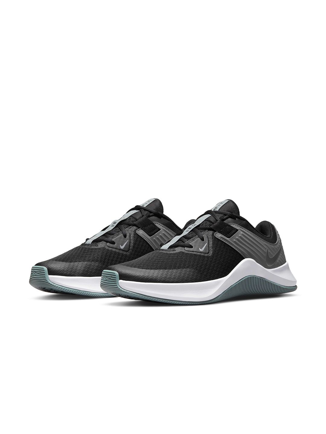 mens nike mc trainer