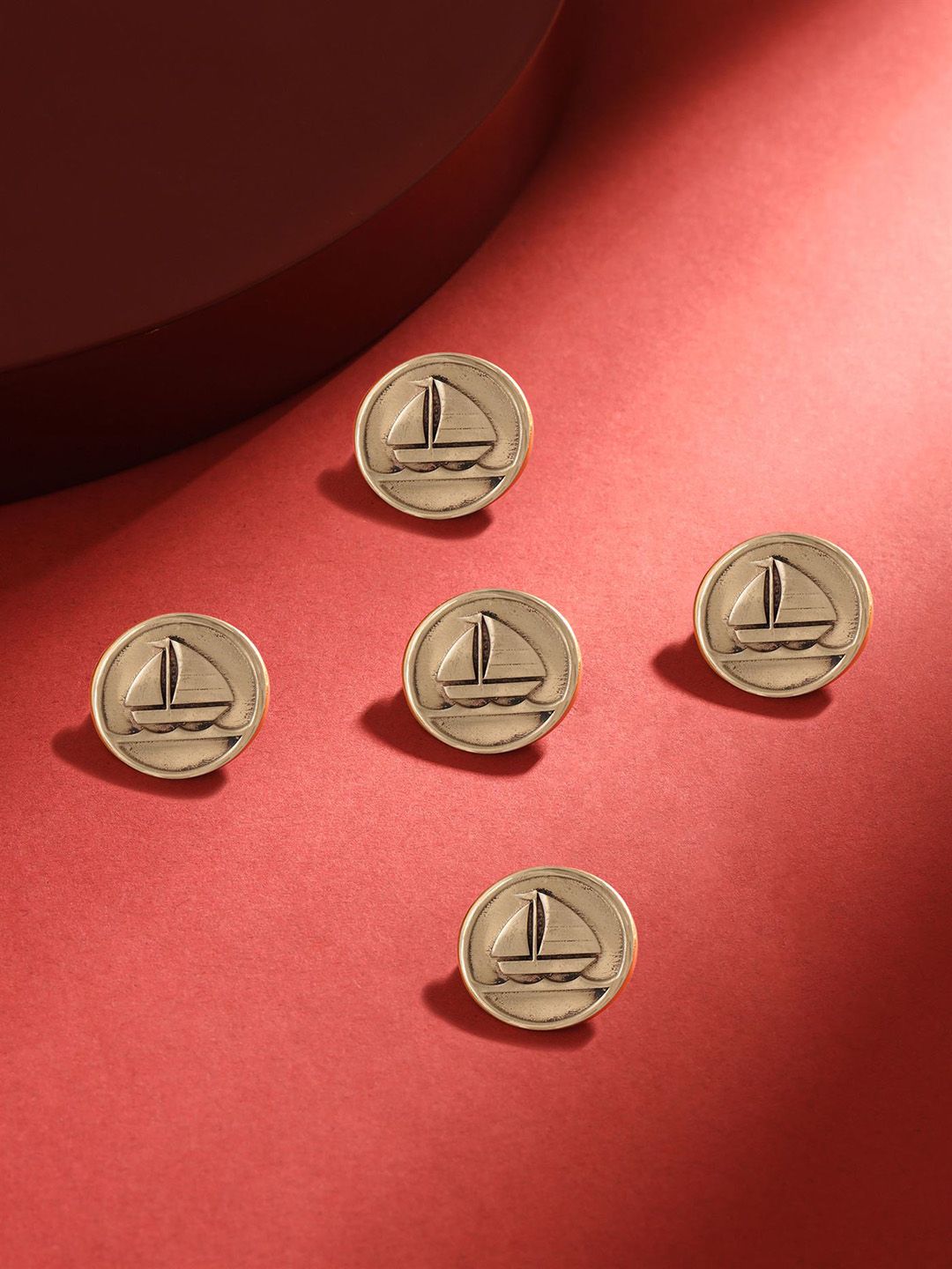 COSA NOSTRAA Set of 5 Circular Daring Deer Textured Buttons-picture-50