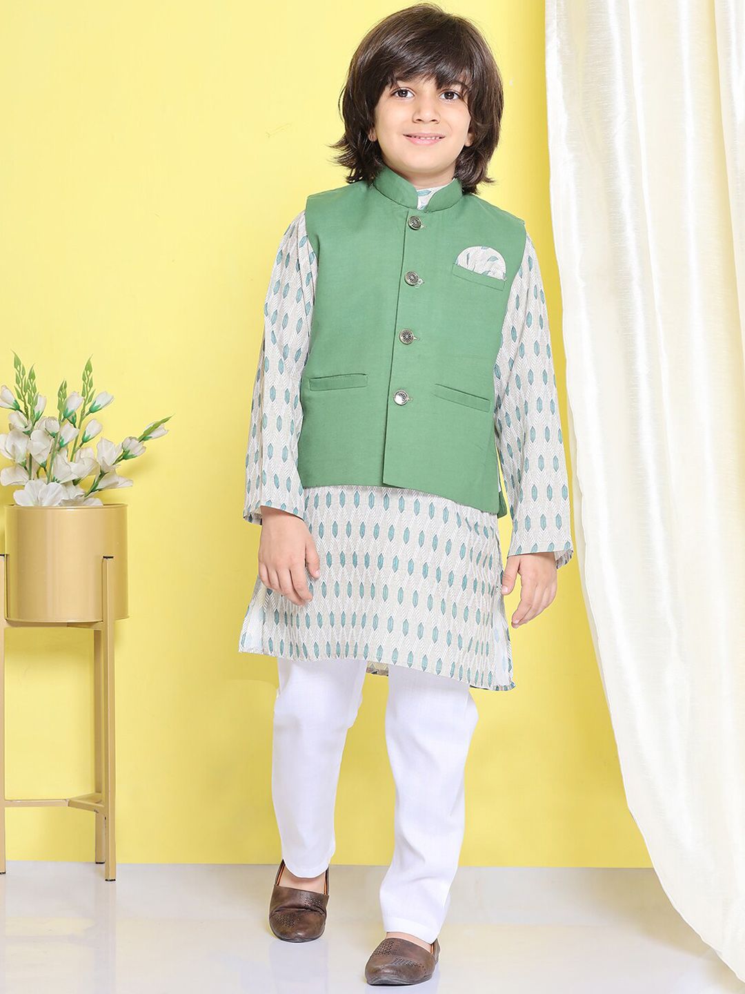 Aj DEZInES Boys Geometric Printed Pure Cotton Kurta with Trousers-picture-14