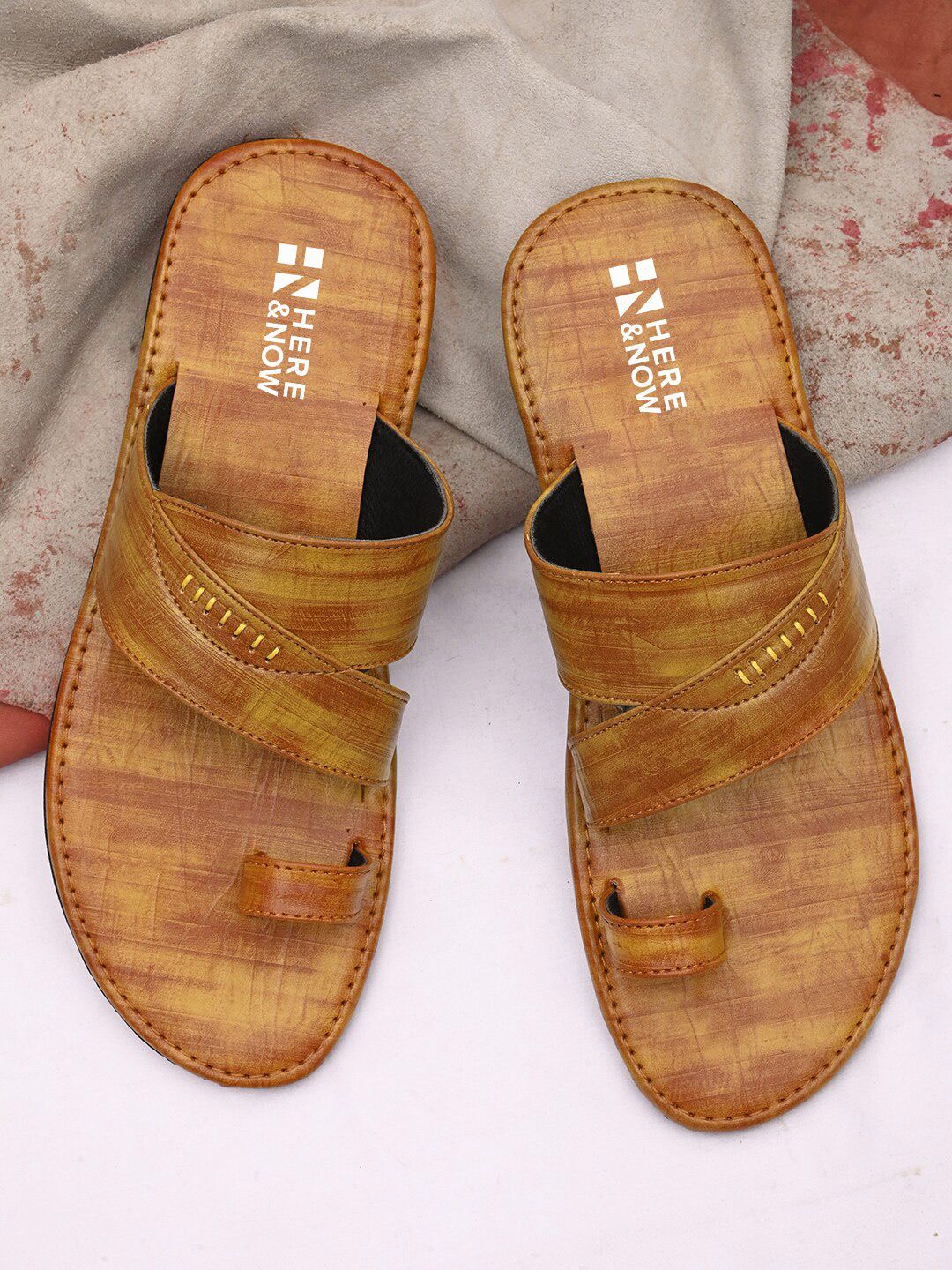 HERE&NOW Men Tan Brown Textured Comfort Sandals-picture-19