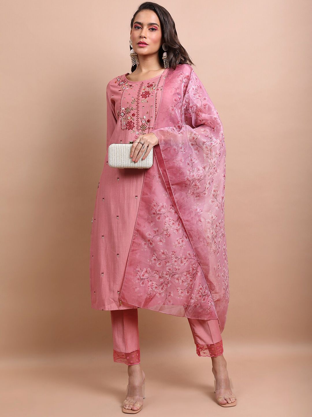 Women Pink Floral Yoke Design Kurta with Trousers
