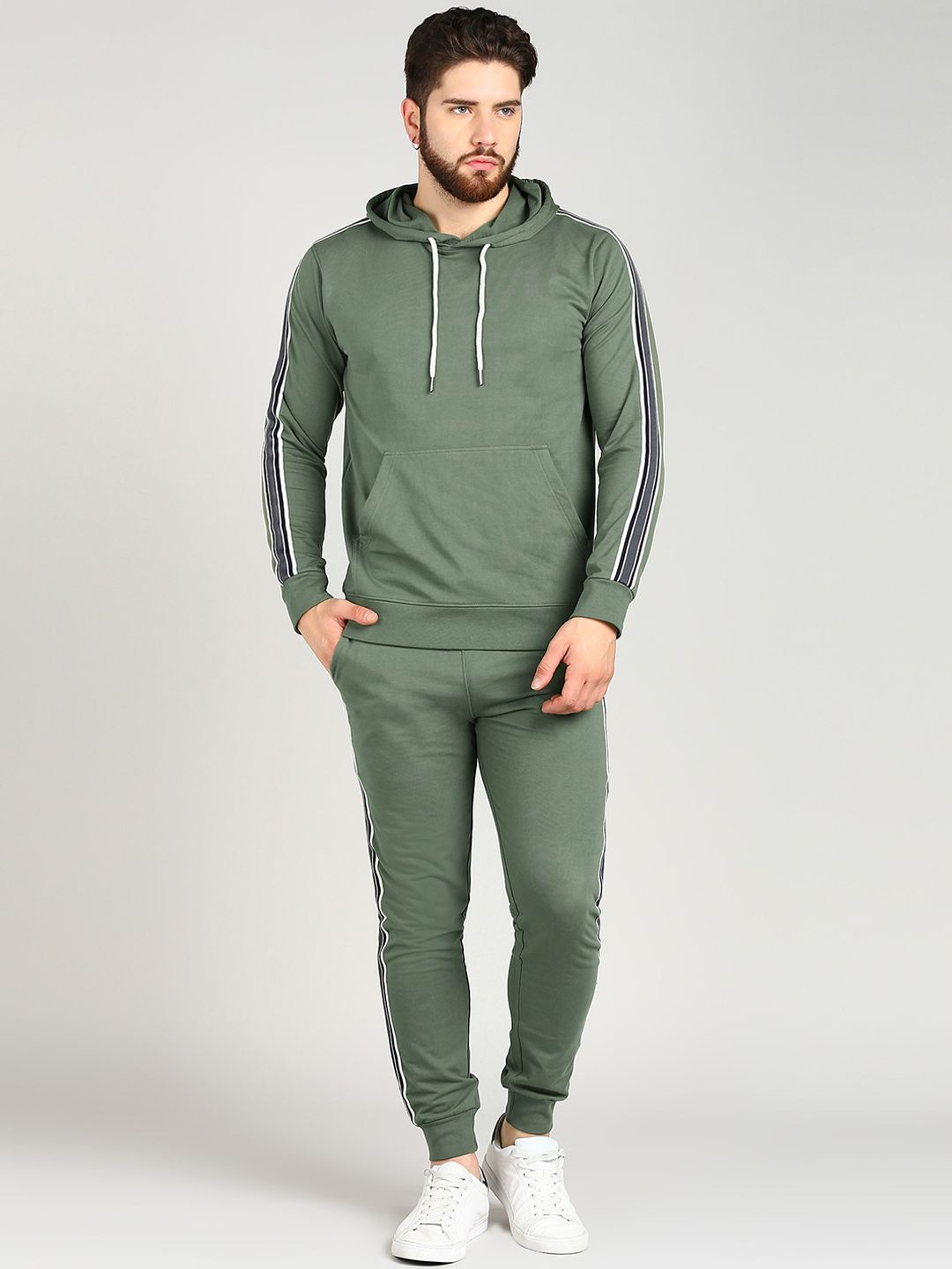 Alan Jones Men Hooded Casual Tracksuits-picture-32