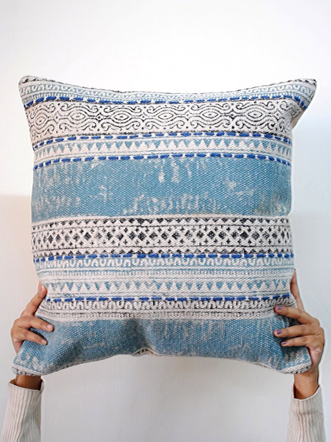 Art Avenue Lanium White & Blue Geometric Printed Cotton Square Cushion Cover-picture-11