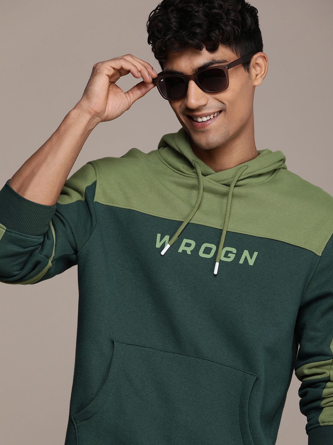 WROGN Slim Fit Colourblocked Hooded Sweatshirt Price History