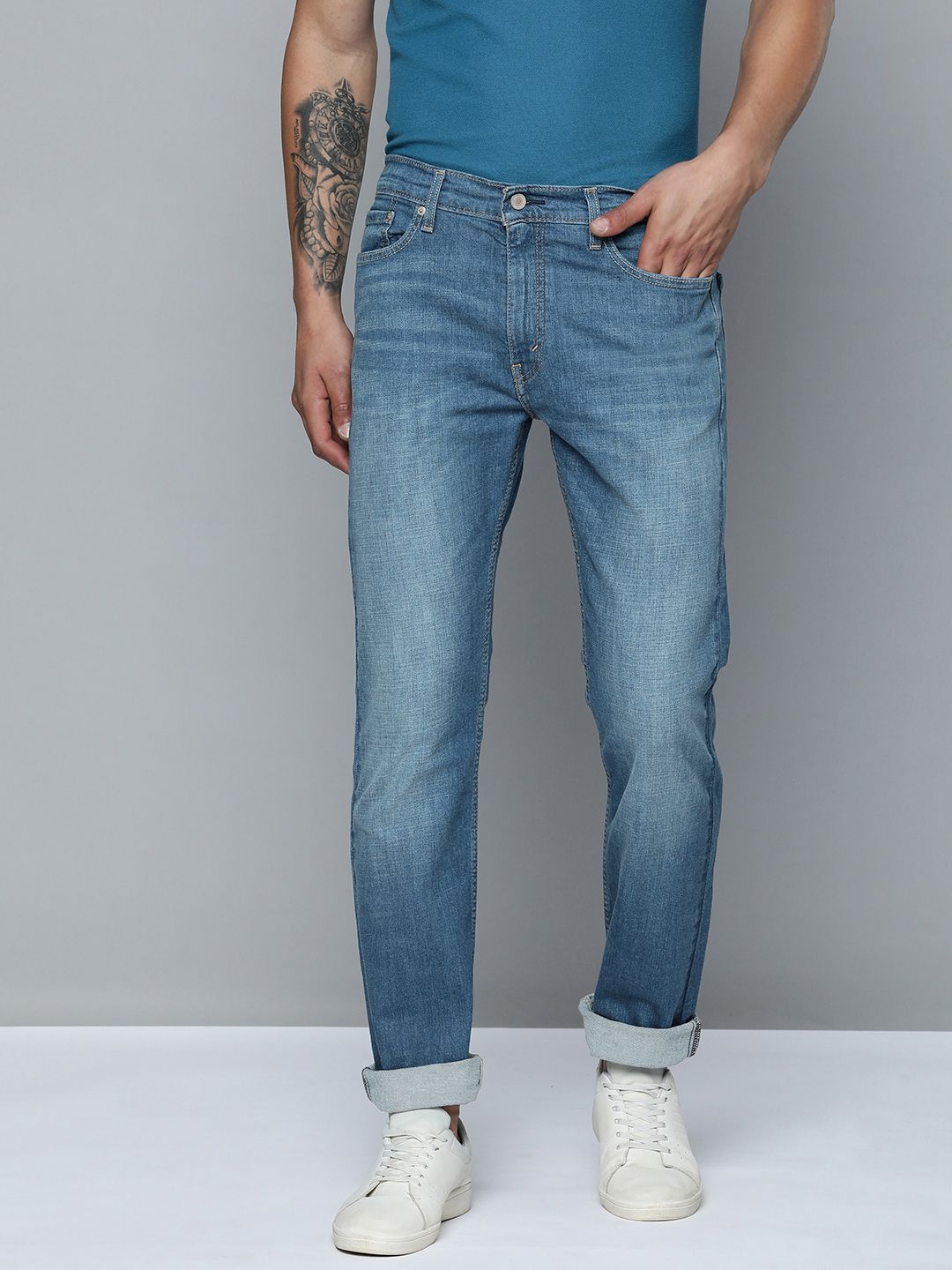 Levis Men 513 Mid-Rise Straight Fit Heavy Fade Stretchable Jeans ...