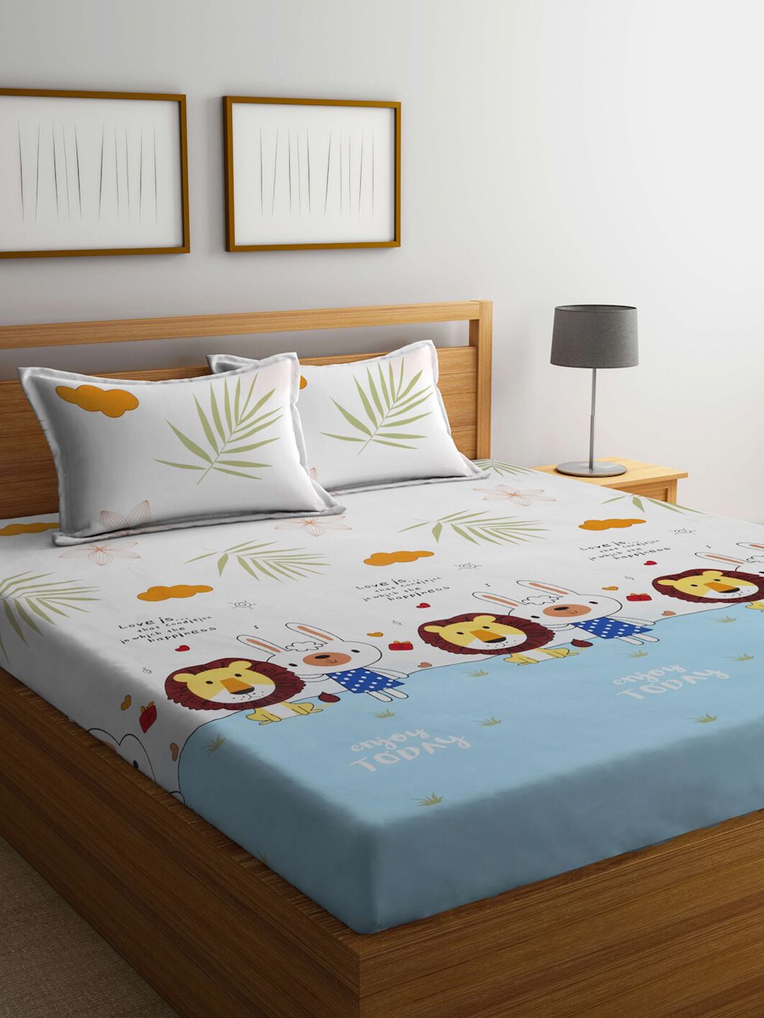 FABINALIV White & Blue Conversational 300 TC King Bedsheet with 2 Pillow Covers