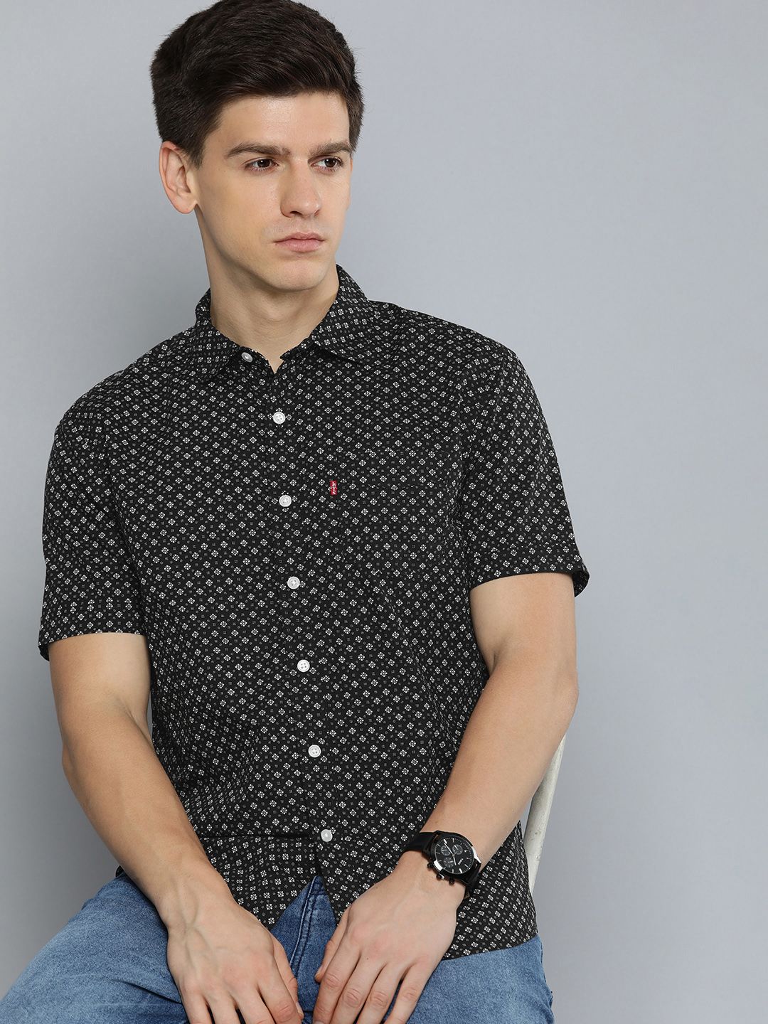 Levis Pure Cotton Slim Fit Full Sleeves Floral Printed Casual Shirt