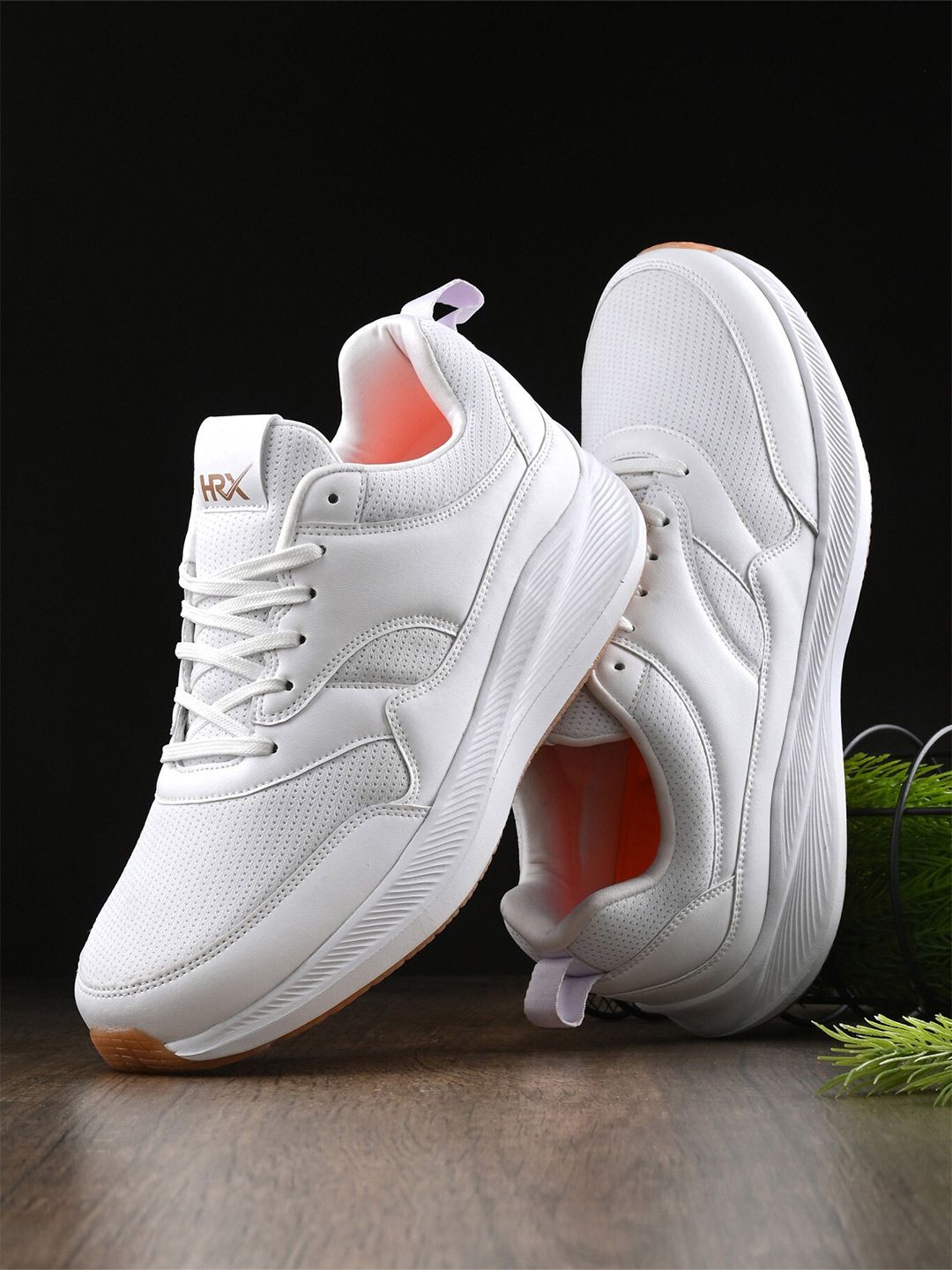 HRX by Hrithik Roshan Men White Memory Foam Mesh Marking Running Shoes ...