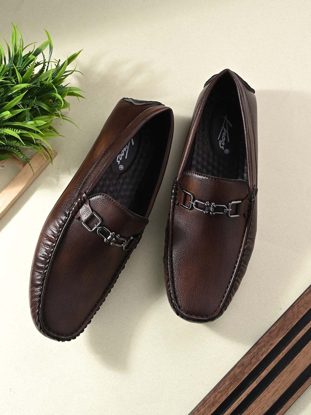 knoos Men Textured Lightweight Loafers-picture-41