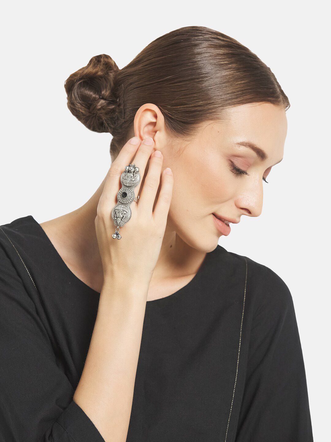ATIBELLE Set Of 2 Silver Plated & Pearl Beaded Finger Ring
