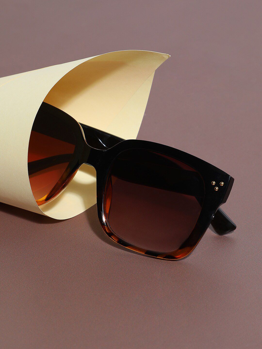 HAUTE SAUCE by Campus Sutra Women Wayfarer Sunglasses With Polarised Lens AW23_HSSG1430-picture-25
