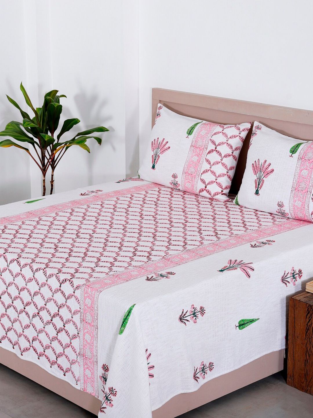 HANDICRAFT PALACE White & Pink Print 350GSM Cotton Double King Bed Cover & 2 Pillow Covers-picture-29