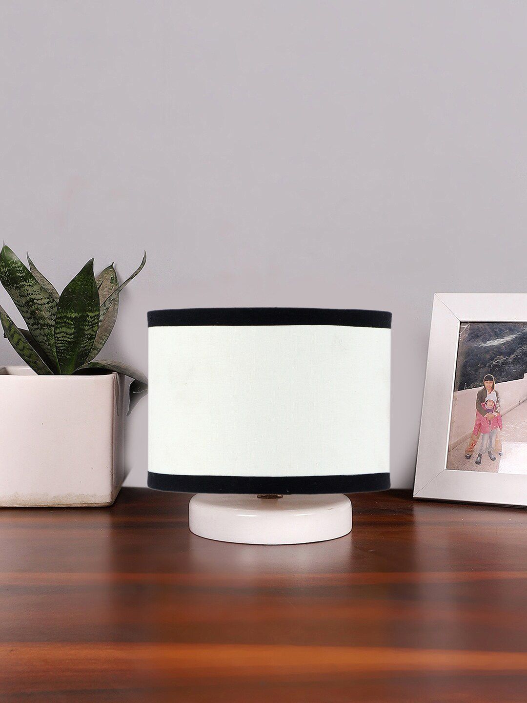 Devansh White & Black Colourblocked Cotton Table Lamp With Wooden Base-image-3