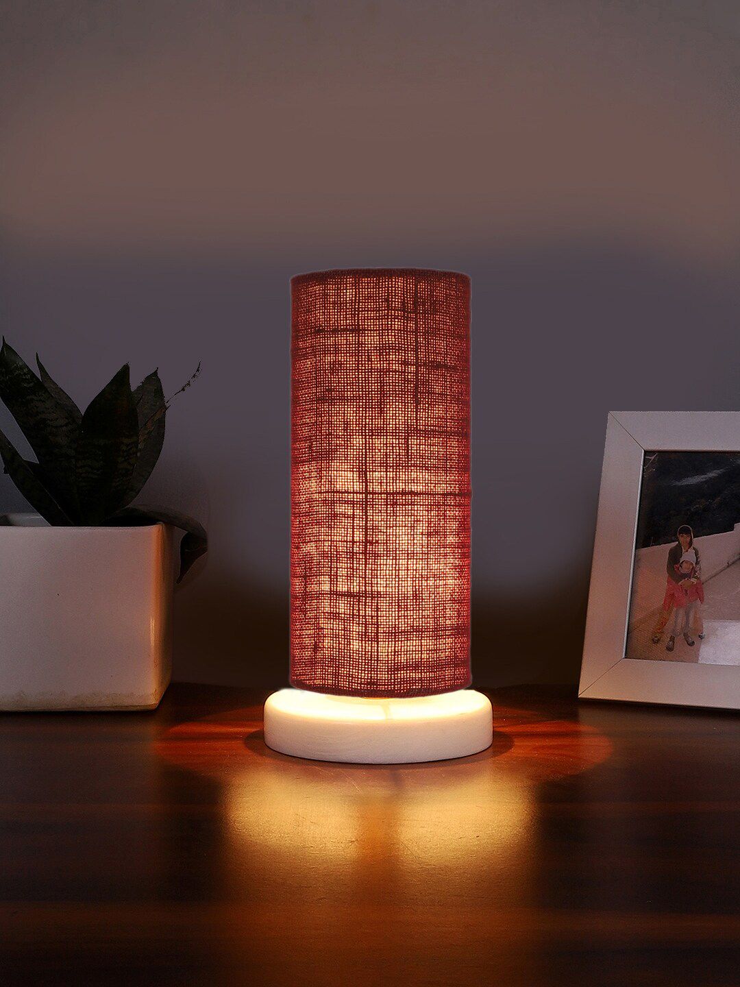 Devansh Maroon & White Textured Jute Table Lamp With Wooden Base-image-7