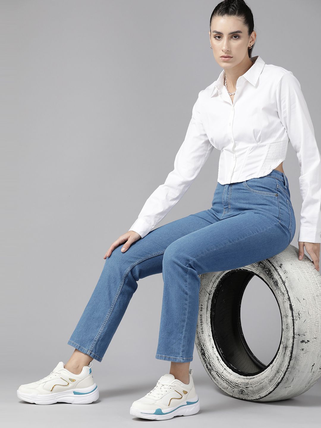 Roadster Women Straight Fit High-Rise Stretchable Jeans-picture-14