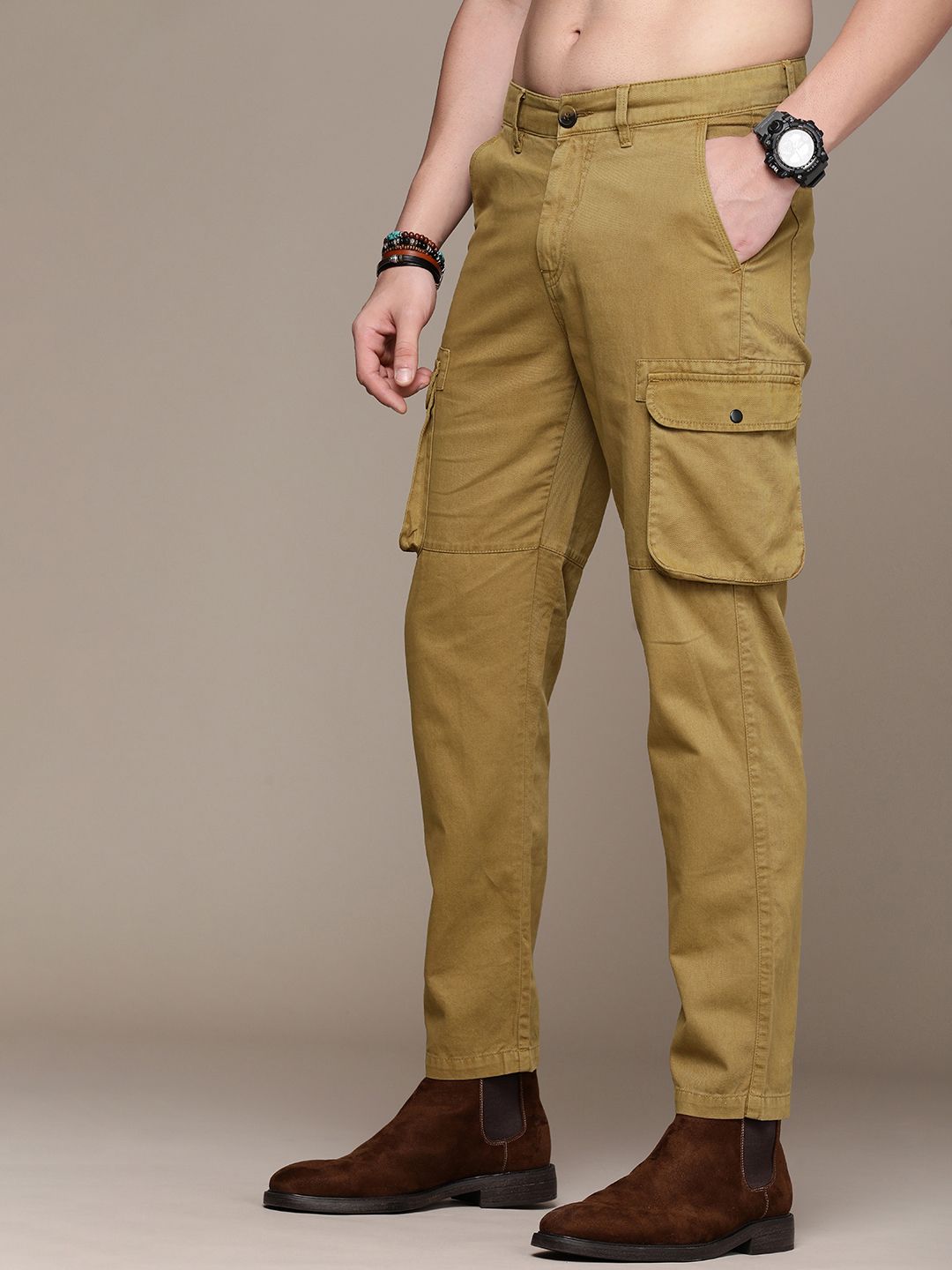 Buy Roadster Roadster Men Cargos Trousers at Redfynd