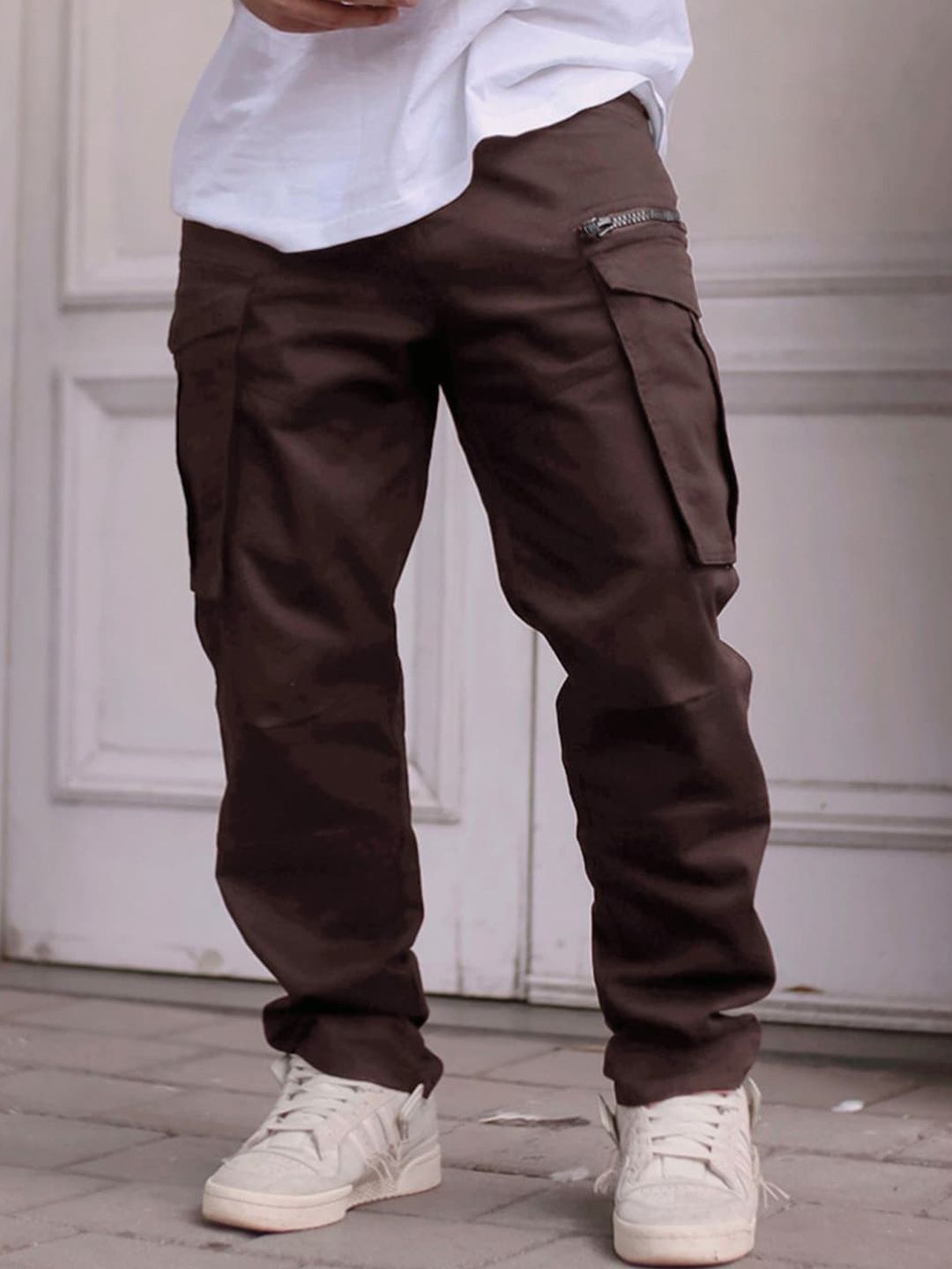 Powerlook Men Brown Clean Look Pure Cotton Cargo Jeans