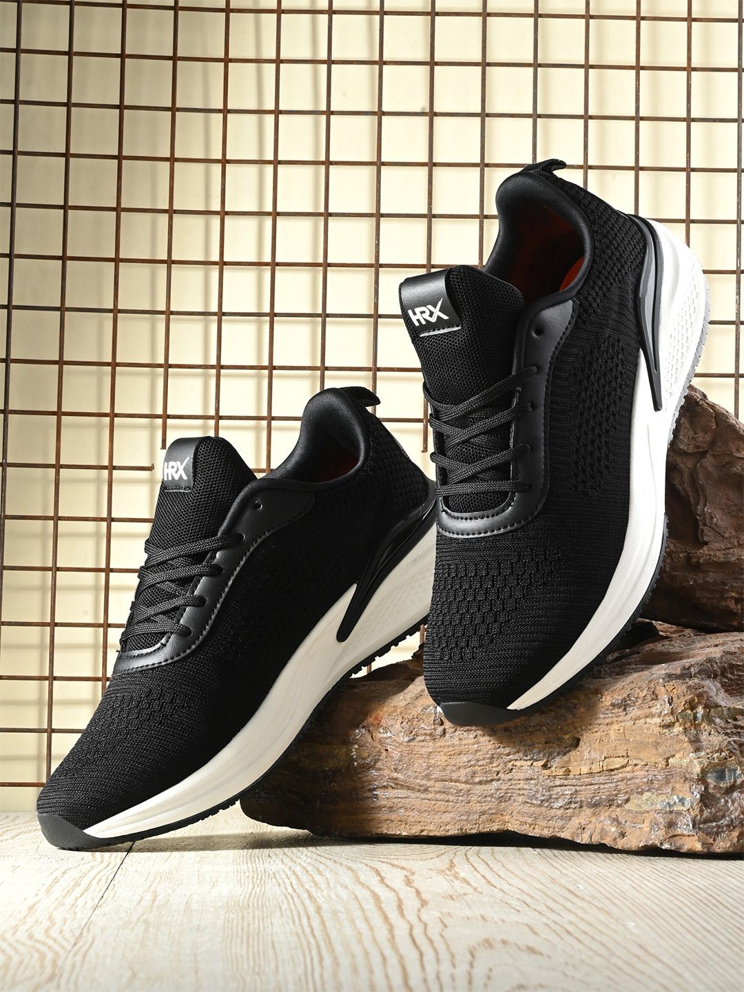 Hrx by hrithik roshan hot sale men black running shoes