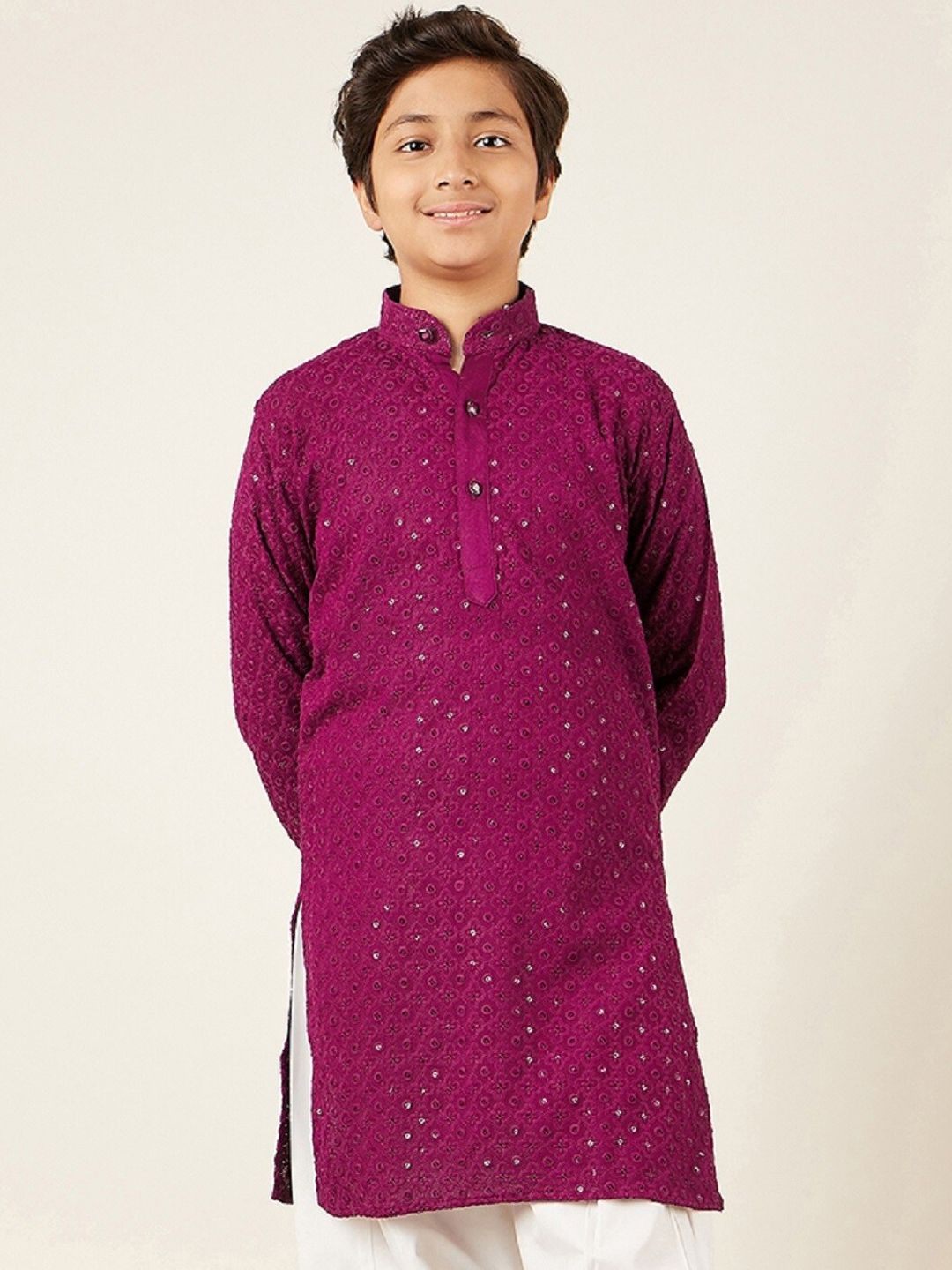 Aj DEZInES Boys Ethnic Motifs Embroidered Mandarin Collar Sequinned Cotton Kurta-picture-29