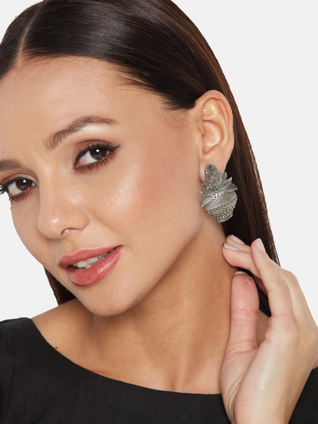 ATIBELLE Set Of 2 Silver-Plated Contemporary Studs Earrings