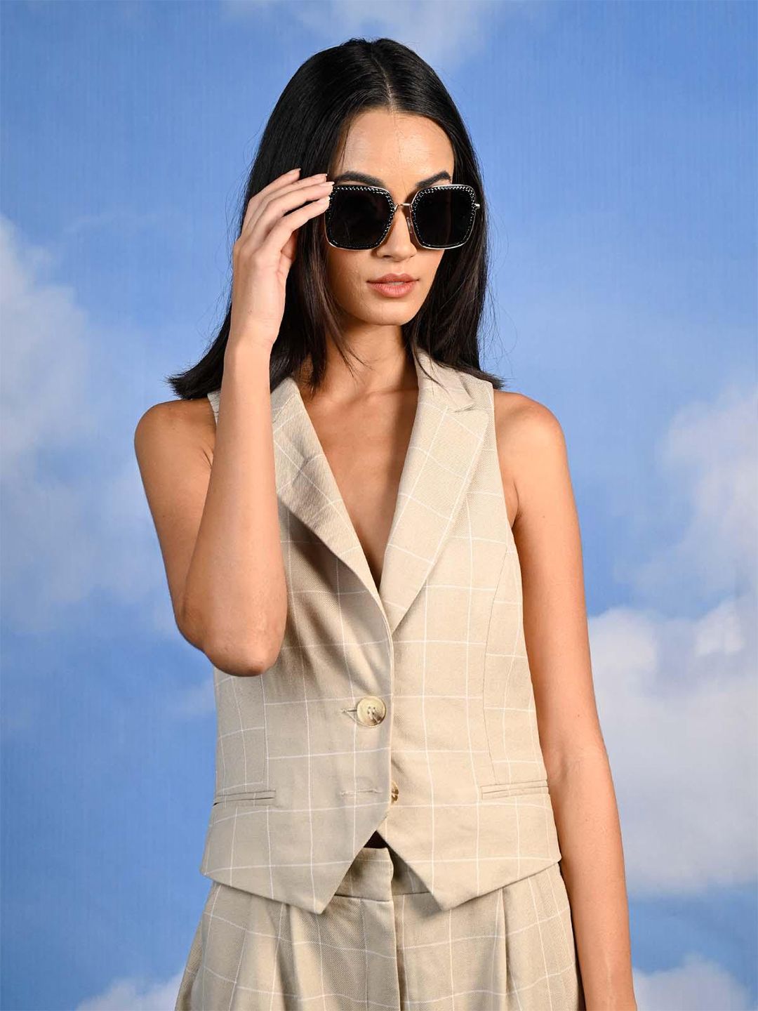 ODETTE Women Oversized Sunglasses With UV Protected Lens-picture-14