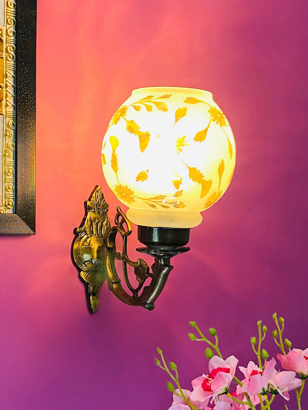 foziq White & Yellow Printed Glass Wall Lamp-picture-16
