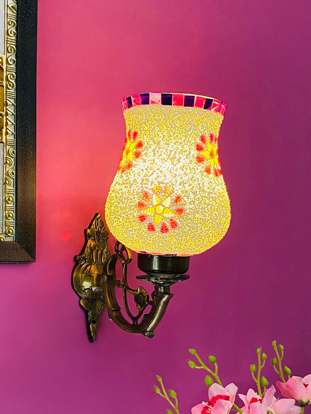 foziq White & Gold Toned Textured Glass Wall Lamp-picture-35
